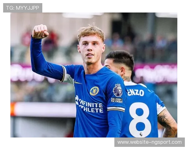 奥赖利位置转变的启示，曼城青训中场展现多面手特质